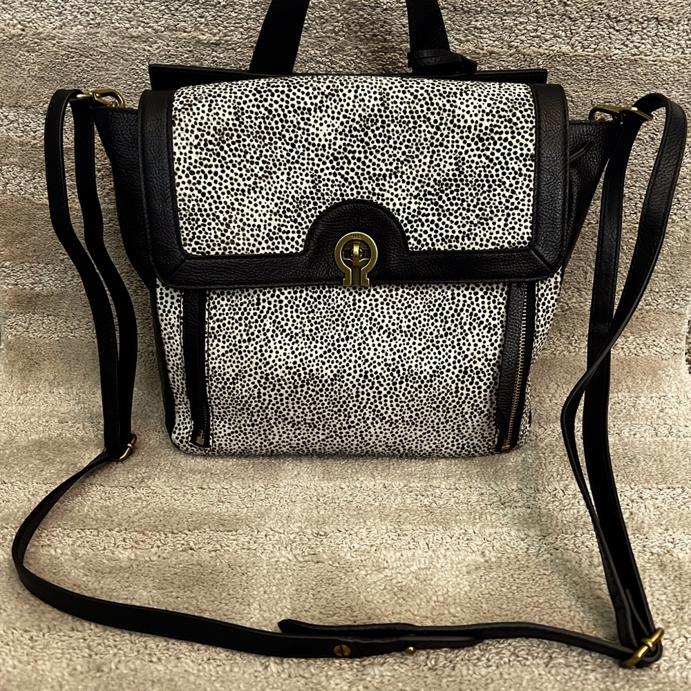❤️ Fossil Amelia White Cheetah Black Leather Backpack Shoulder Bag ZB7856504 FS - Picture 3 of 14
